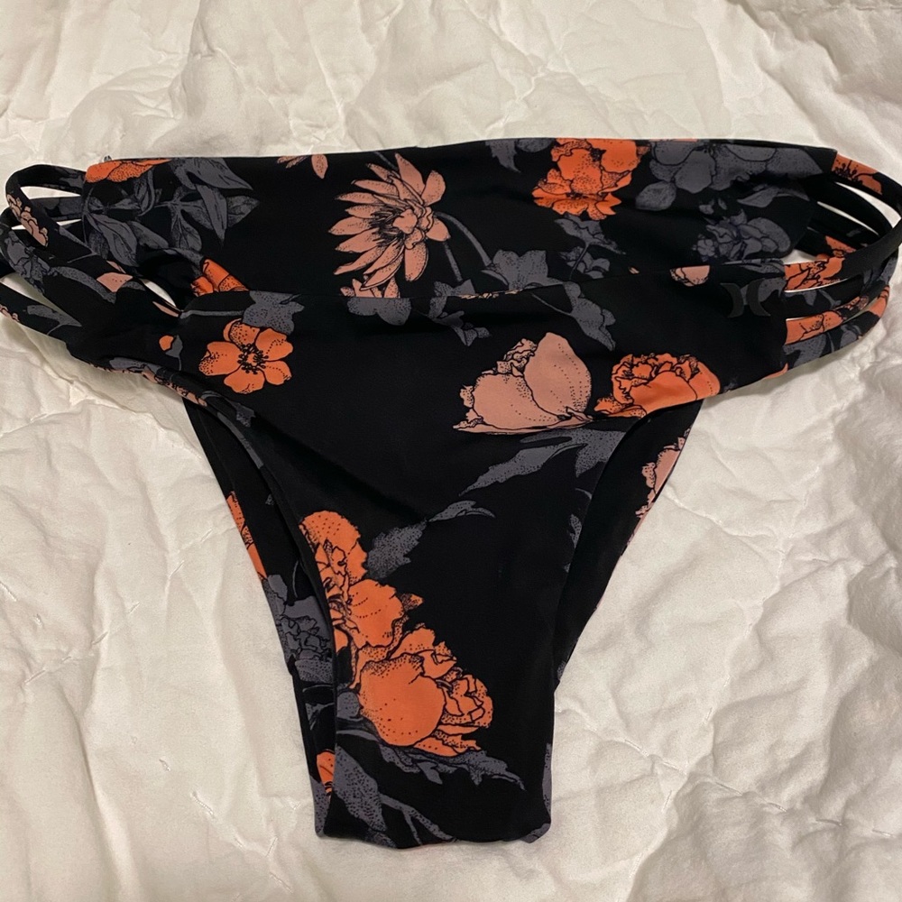 Billabong bikini bottoms